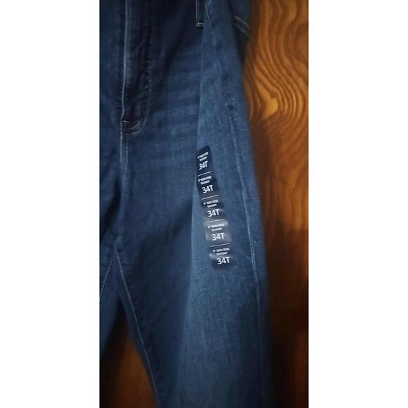 J. Crew 9" mid-rise skinny jeans - Picture 2 of 3
